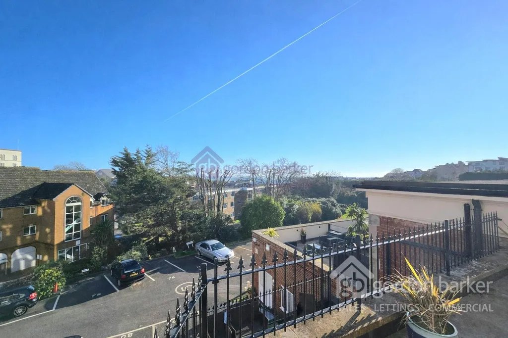Burlington East Mansions, Bournemouth, 11 Owls Road, BH5 1AP, photo 11