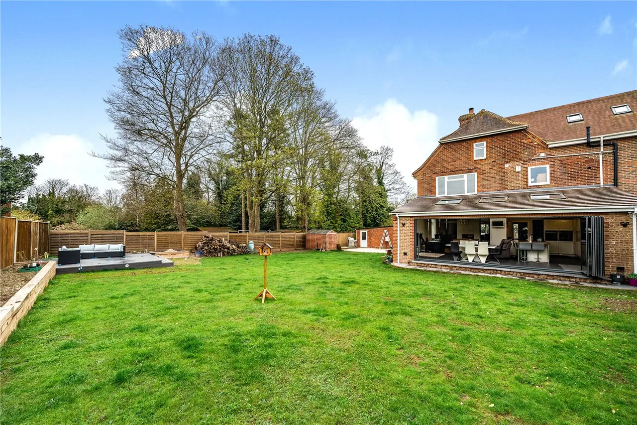 The Harrow Way, Basingstoke, RG22, photo 8