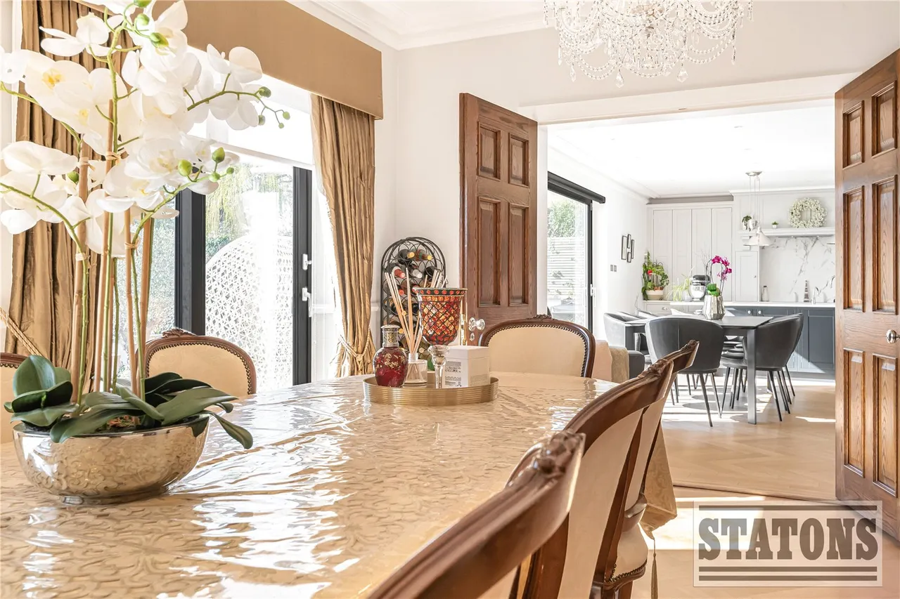 Waggon Road, Hadley Wood, Hertfordshire, EN4 0PP, photo 11