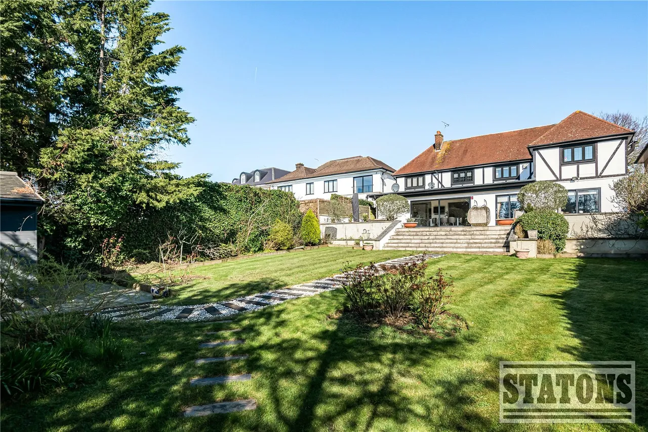 Waggon Road, Hadley Wood, Hertfordshire, EN4 0PP, photo 34