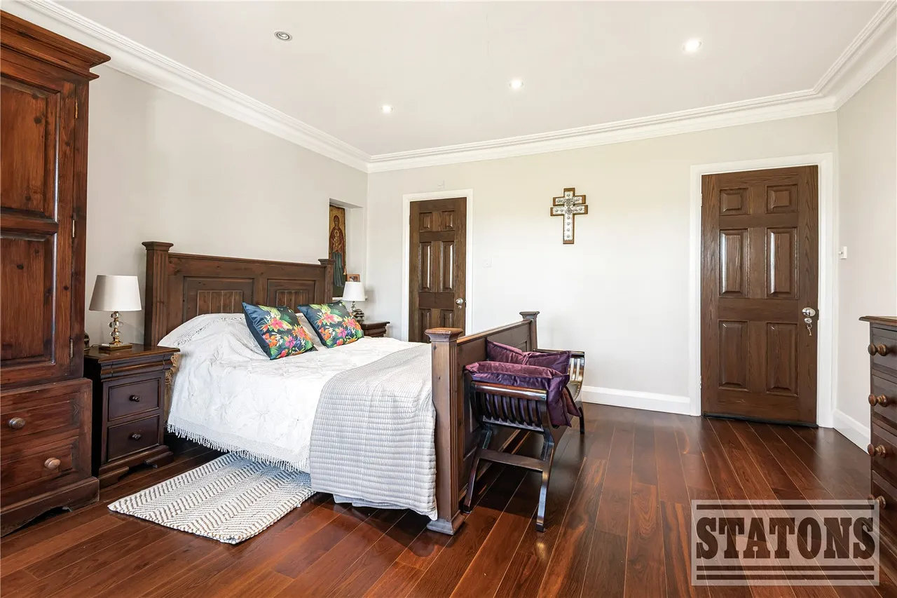 Waggon Road, Hadley Wood, Hertfordshire, EN4 0PP, photo 26