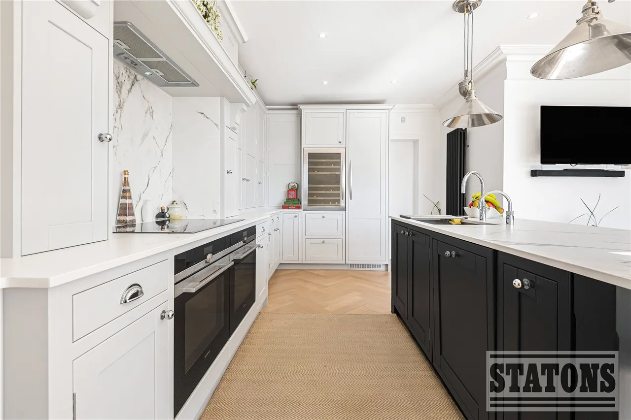 Waggon Road, Hadley Wood, Hertfordshire, EN4 0PP, photo 15
