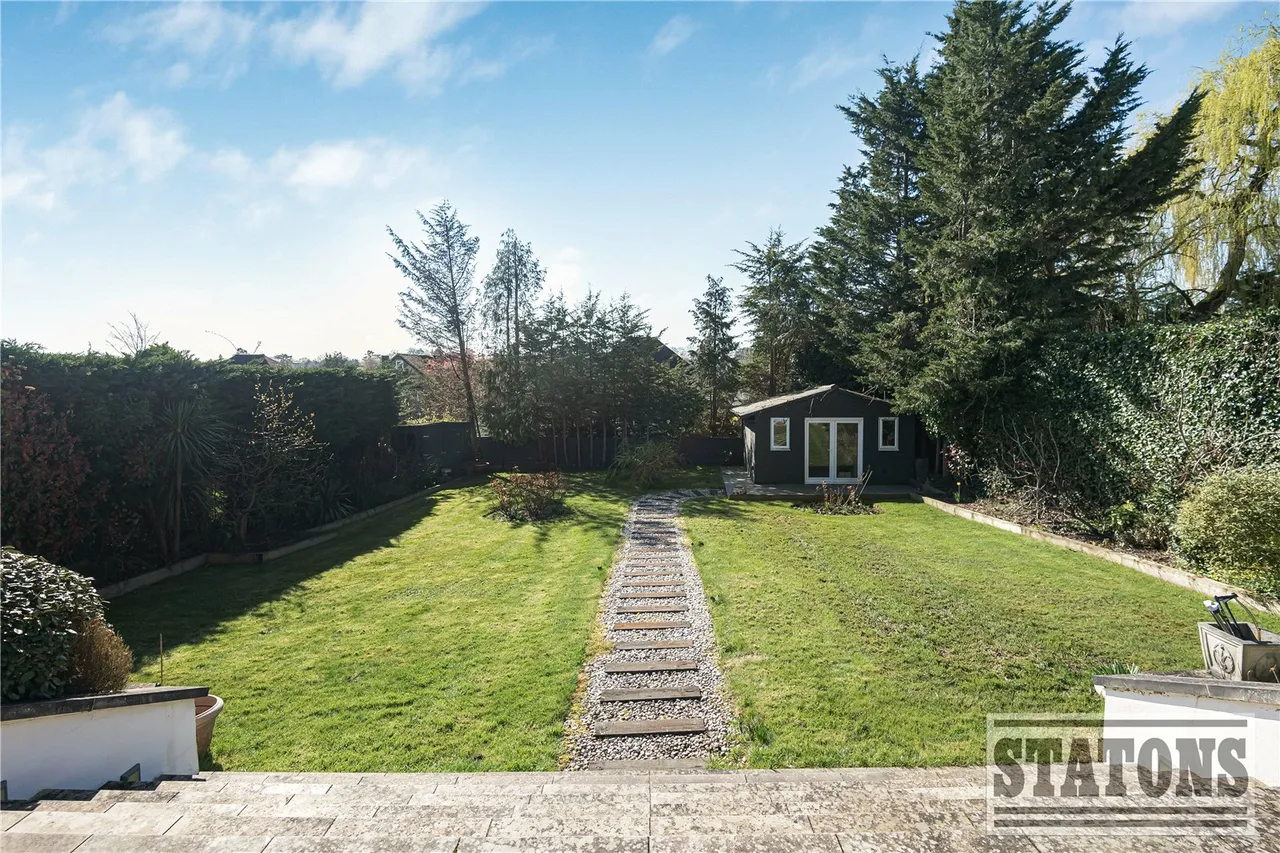 Waggon Road, Hadley Wood, Hertfordshire, EN4 0PP, photo 35