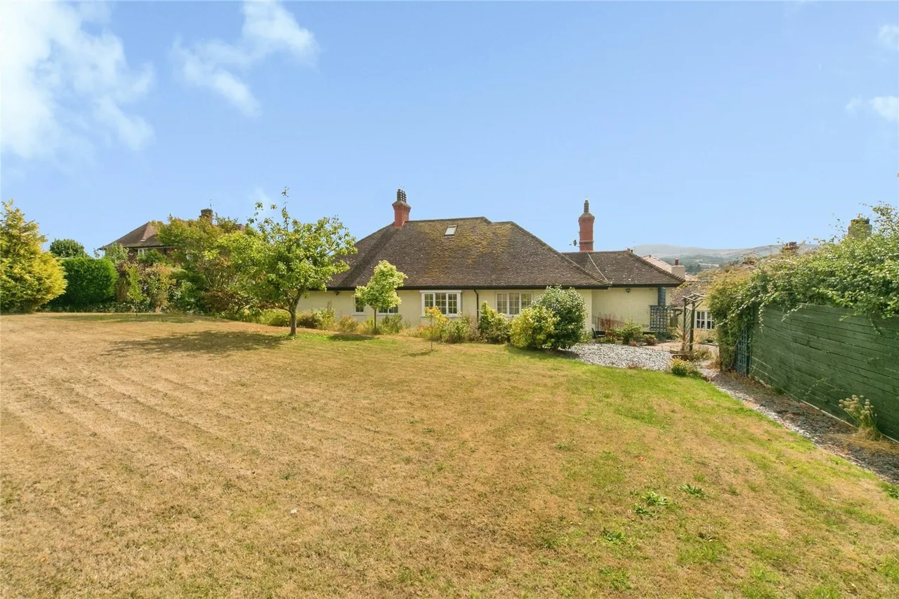 Warren Road, Deganwy, LL31, photo 17