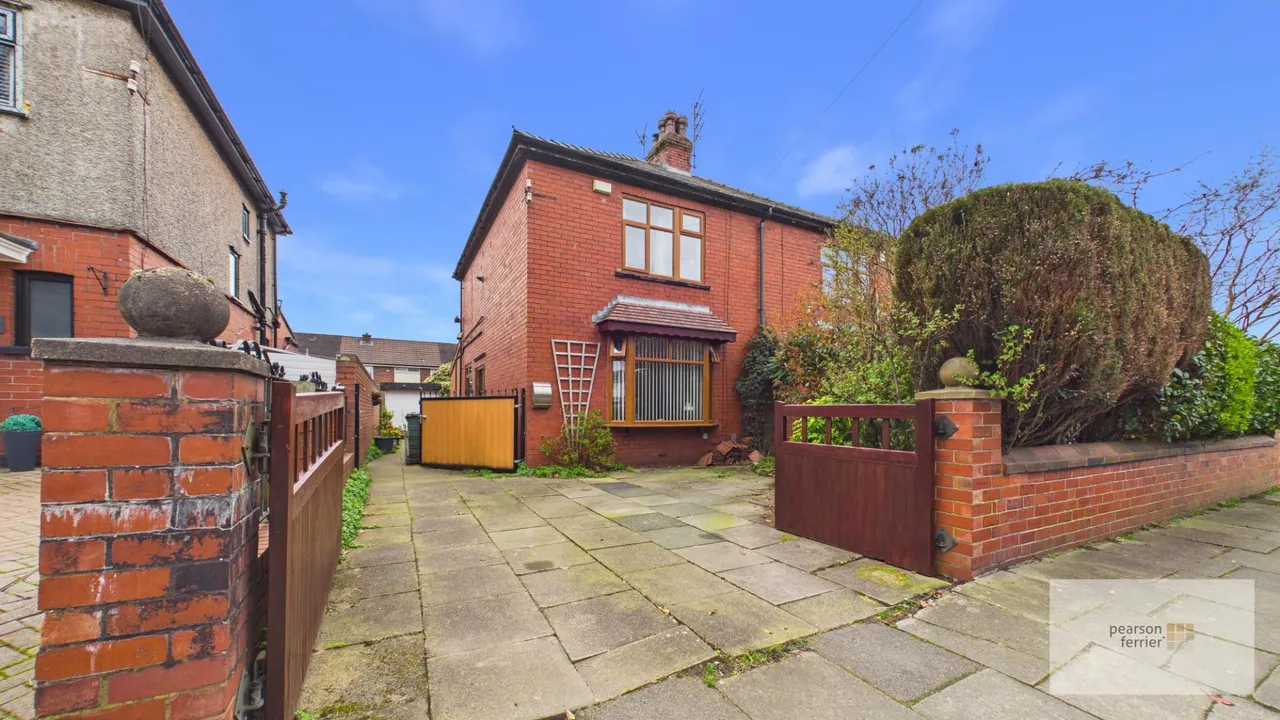 3 bed house for sale — Heys Lane, Heywood, OL10 3RA