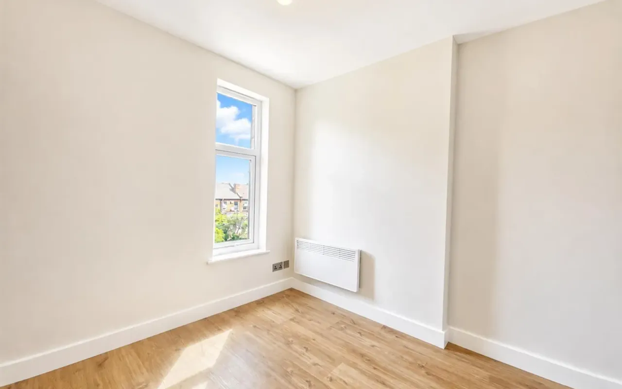 Sidney Avenue, Palmers Green, N13, photo 9
