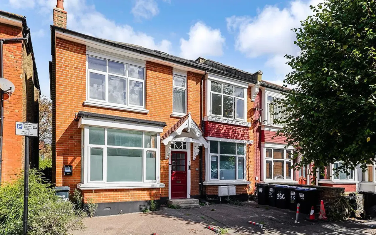 Sidney Avenue, Palmers Green, N13, photo 2