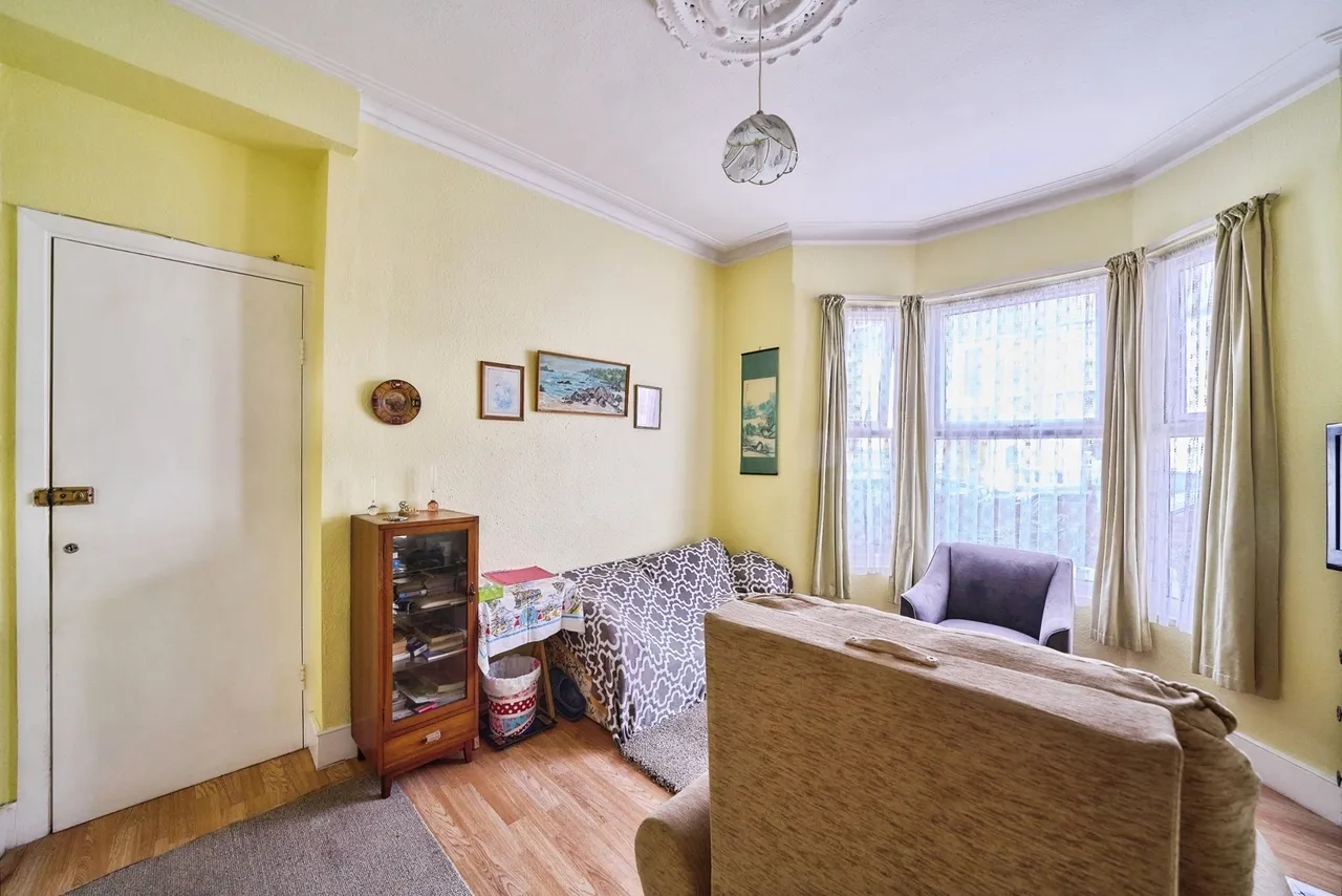 St. Georges Road, London, E7, photo 4