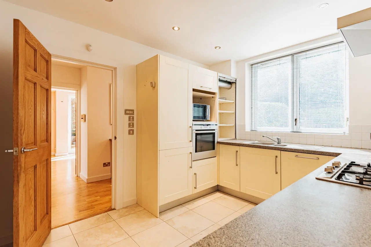 Noctorum Road, Prenton, CH43, photo 35