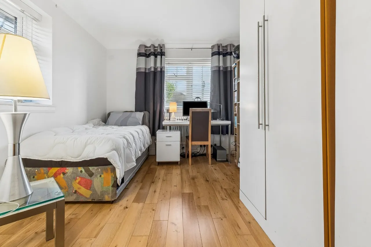 Bryony Road, London, W12, photo 12