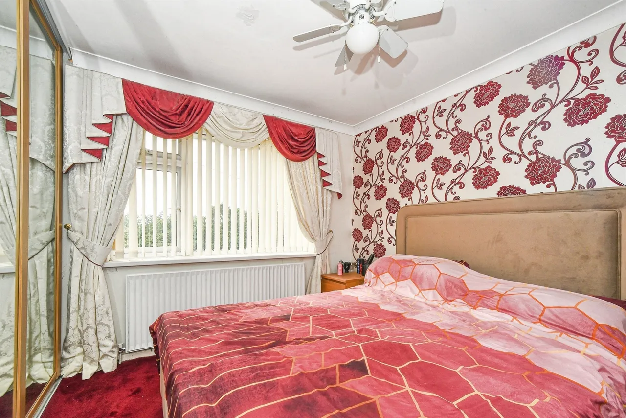 Oaksey Road, Swindon, SN2, photo 8