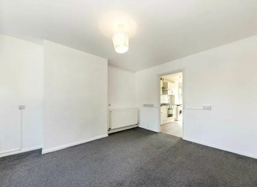 Acre Road, Kingston Upon Thames, KT2, photo 2