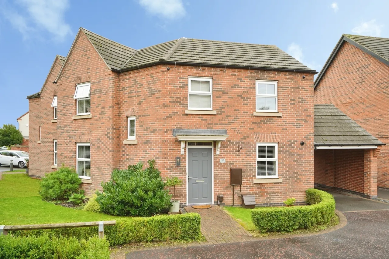 3 bed house for sale, Terracotta Mews, Measham, DE12