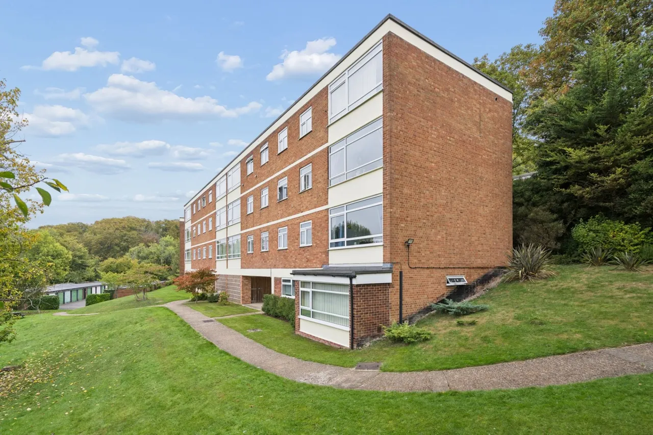 1 bed flat for sale, Green Hill Gate, High Wycombe, HP13