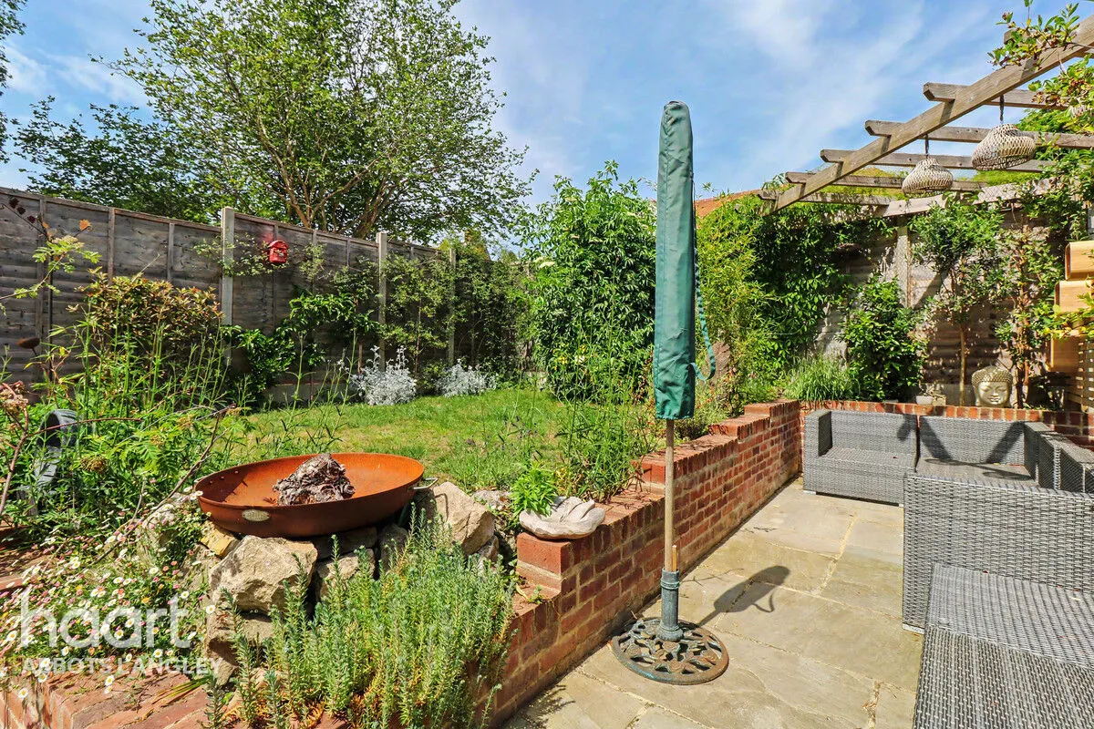 Langley Hill, Kings Langley, WD4, photo 11