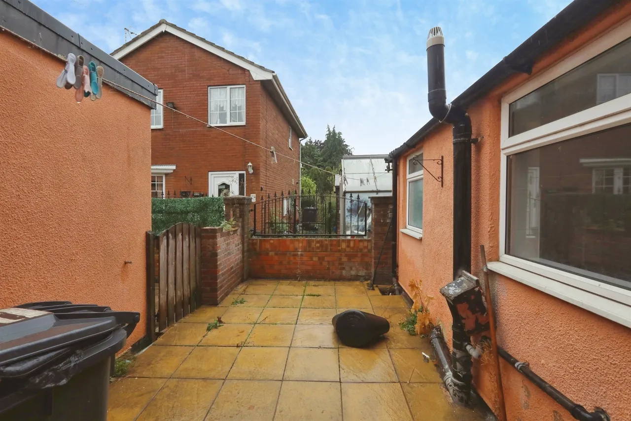 East Lane, Stainforth, DN7, photo 14
