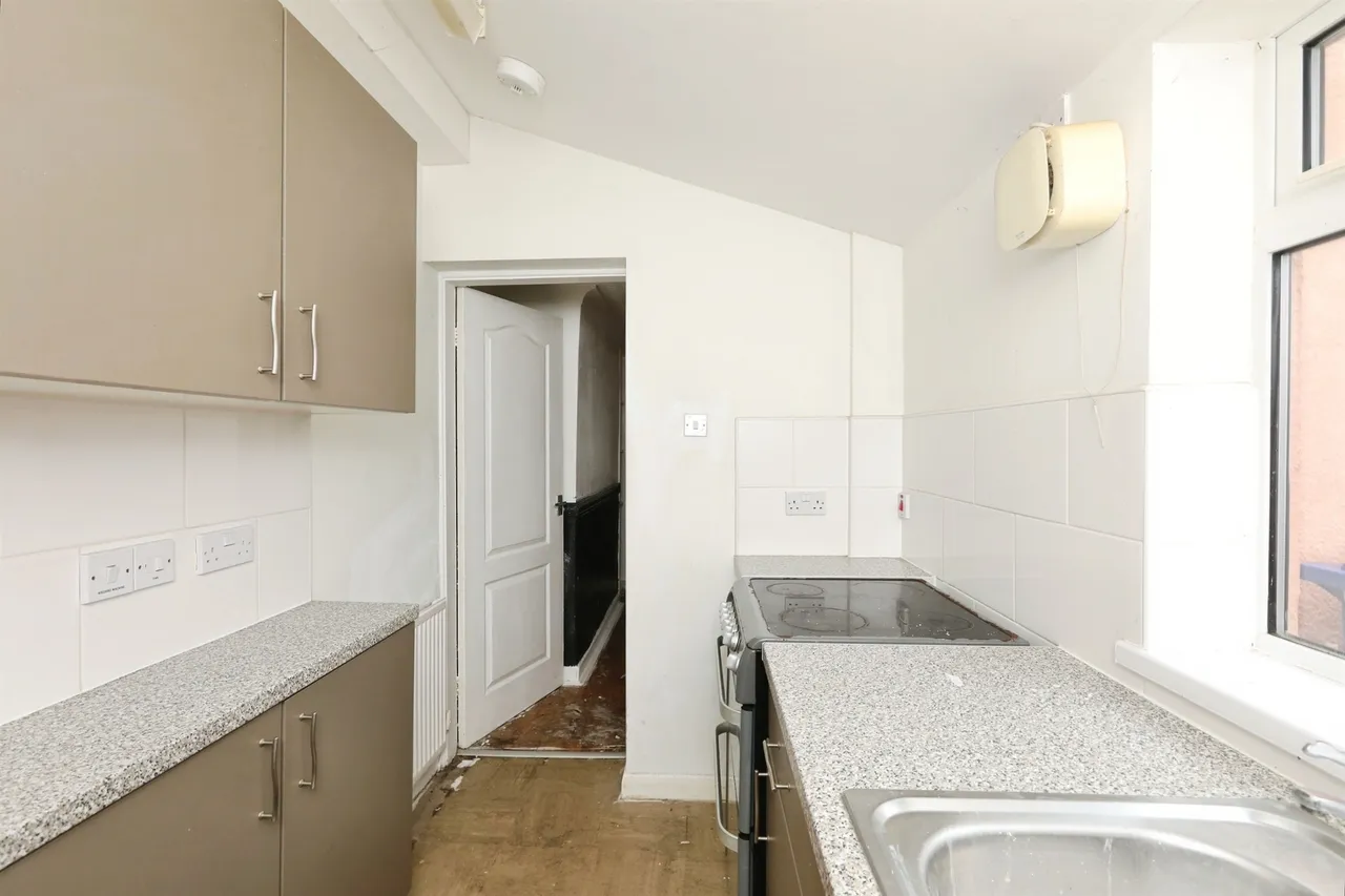 East Lane, Stainforth, DN7, photo 8