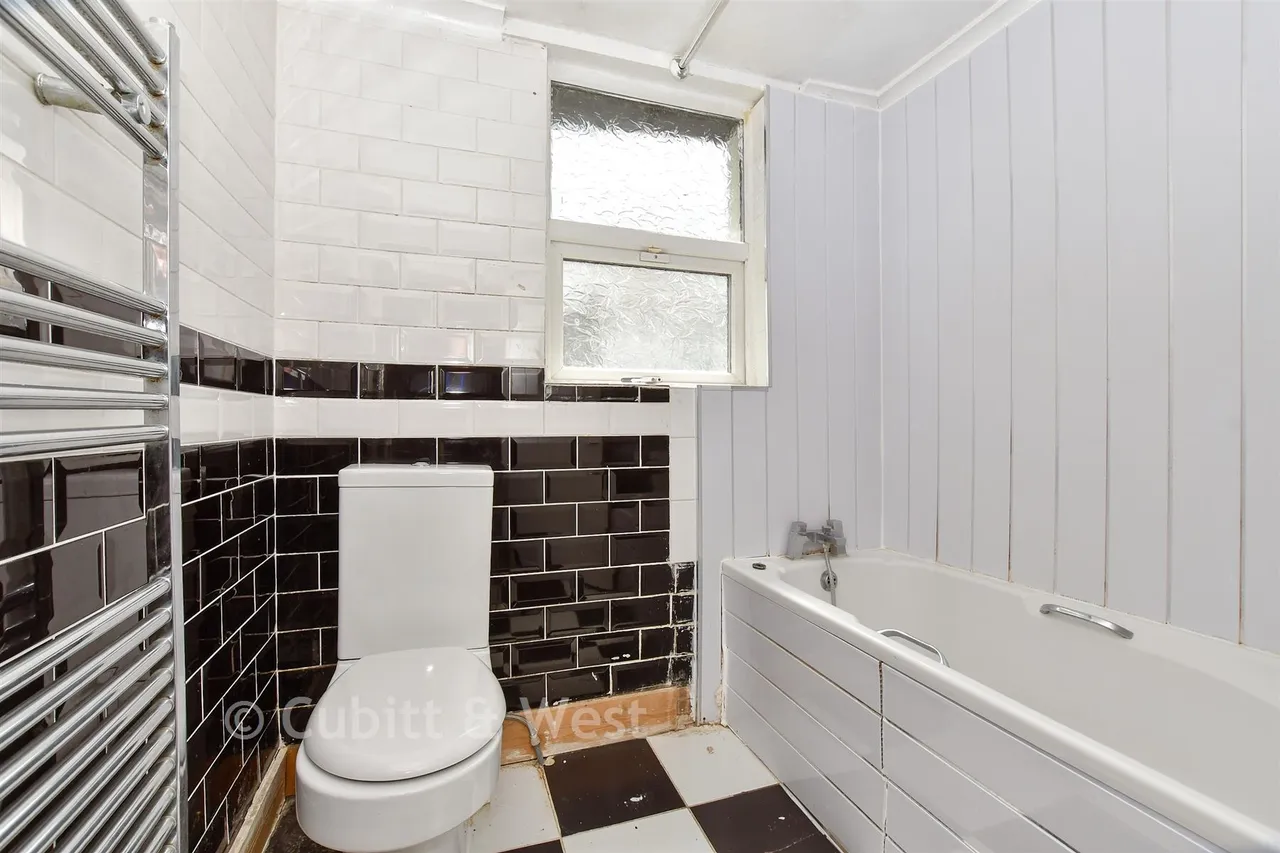 Onslow Gardens, Wallington, SM6, photo 7