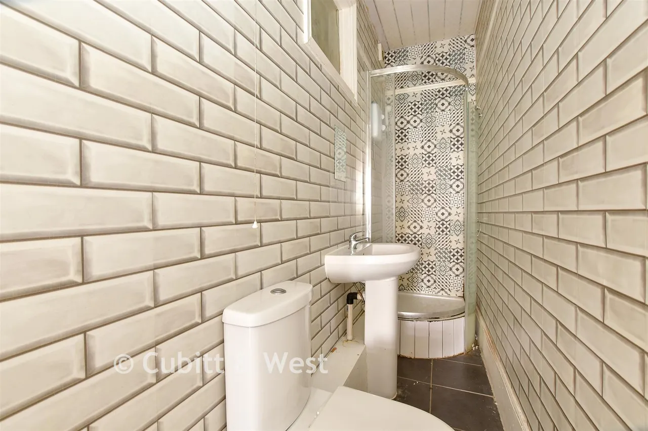 Onslow Gardens, Wallington, SM6, photo 6
