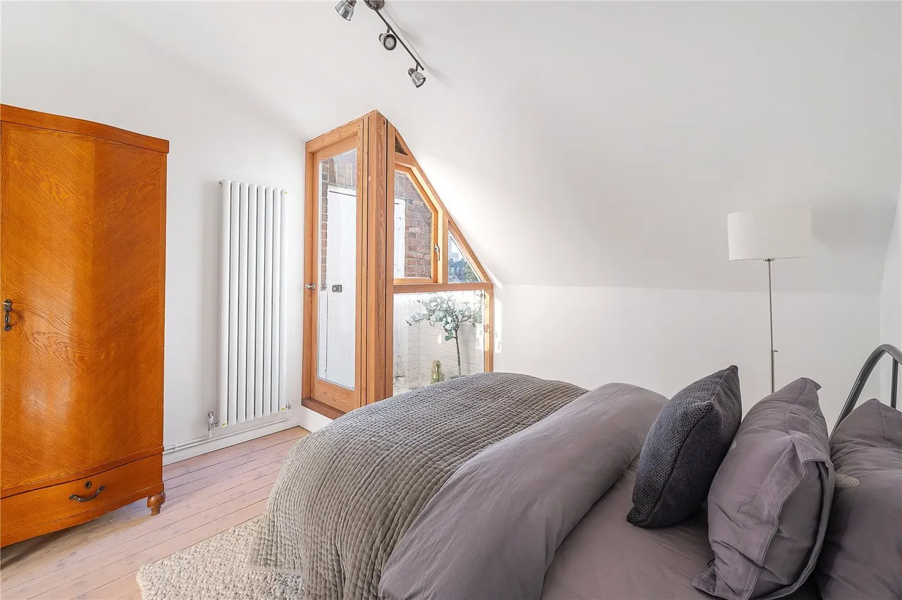 Sunbury Lane, Battersea, SW11, photo 17