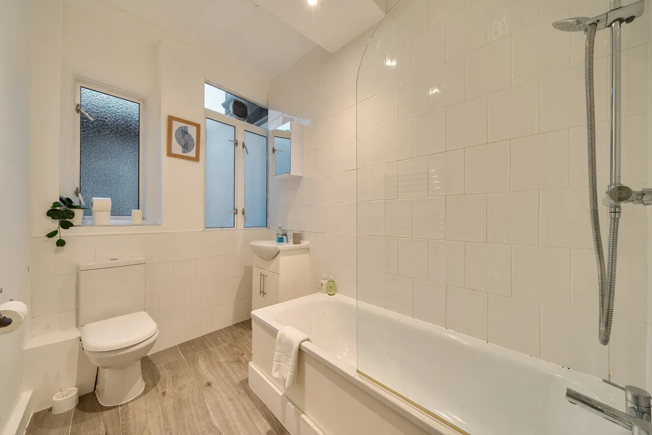 Glengall Road, Queens Park, London, NW6, photo 5
