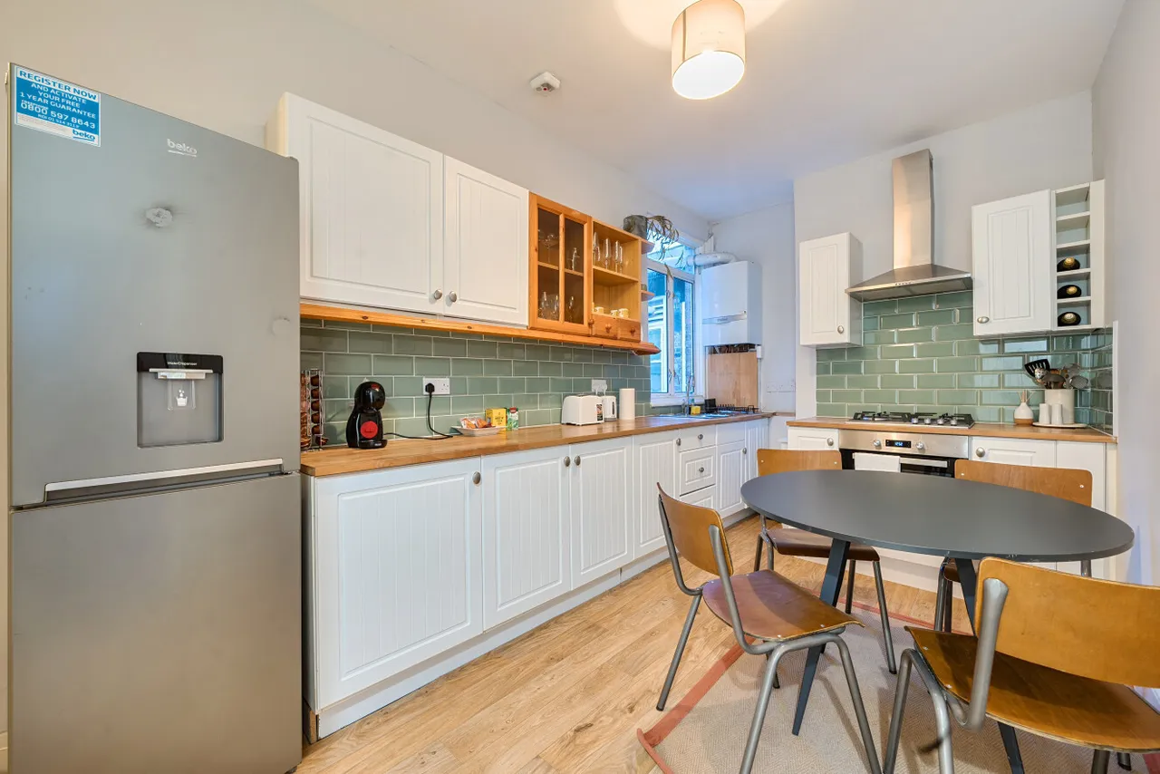 2 bed flat for sale — Glengall Road, Queens Park, London, NW6