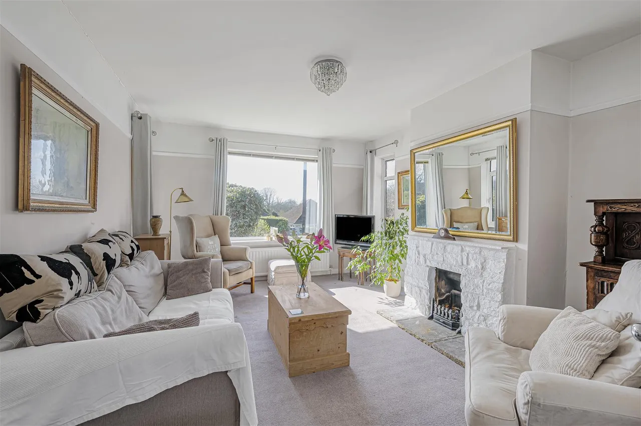 Hillside Avenue, Seaford, photo 4