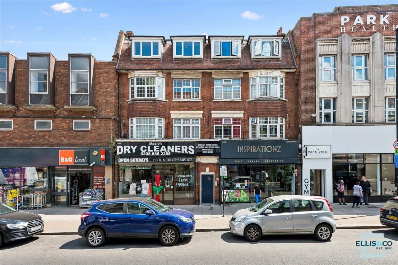 Green Lanes, London, N13, photo 13