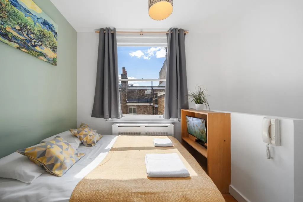 Fairholme Road, West Kensington, W14, photo 3