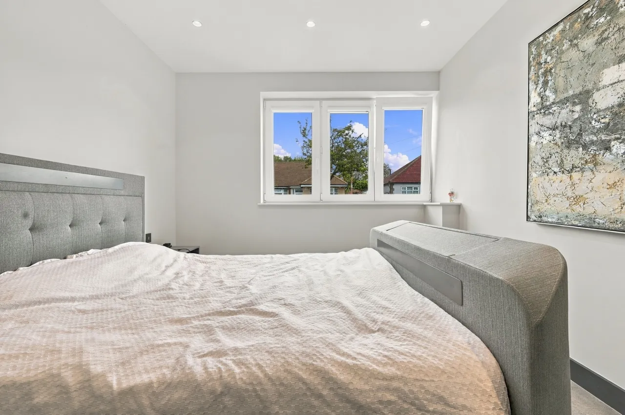Barton Road, Hornchurch, RM12, photo 21