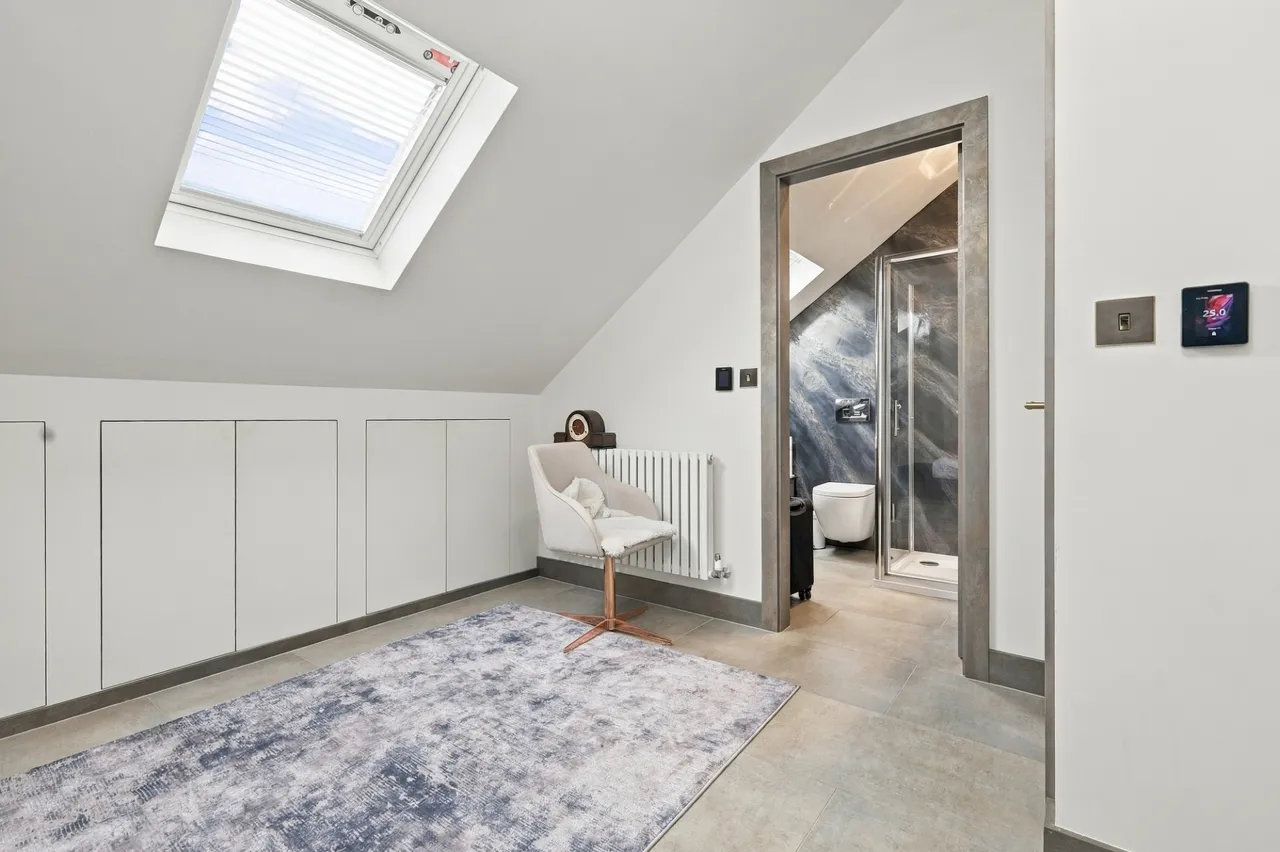 Barton Road, Hornchurch, RM12, photo 25