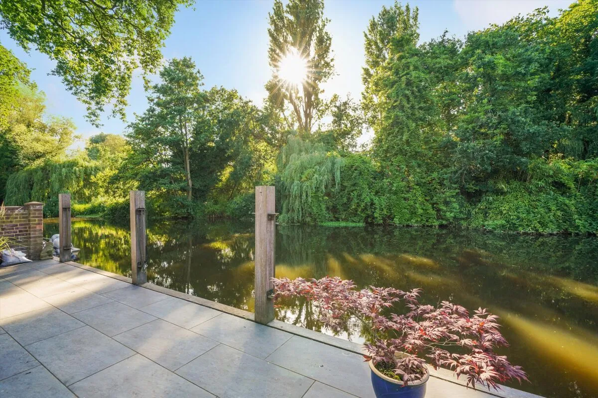 Fortescue Road, Weybridge, KT13, photo 16