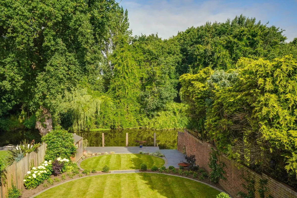 Fortescue Road, Weybridge, KT13, photo 15