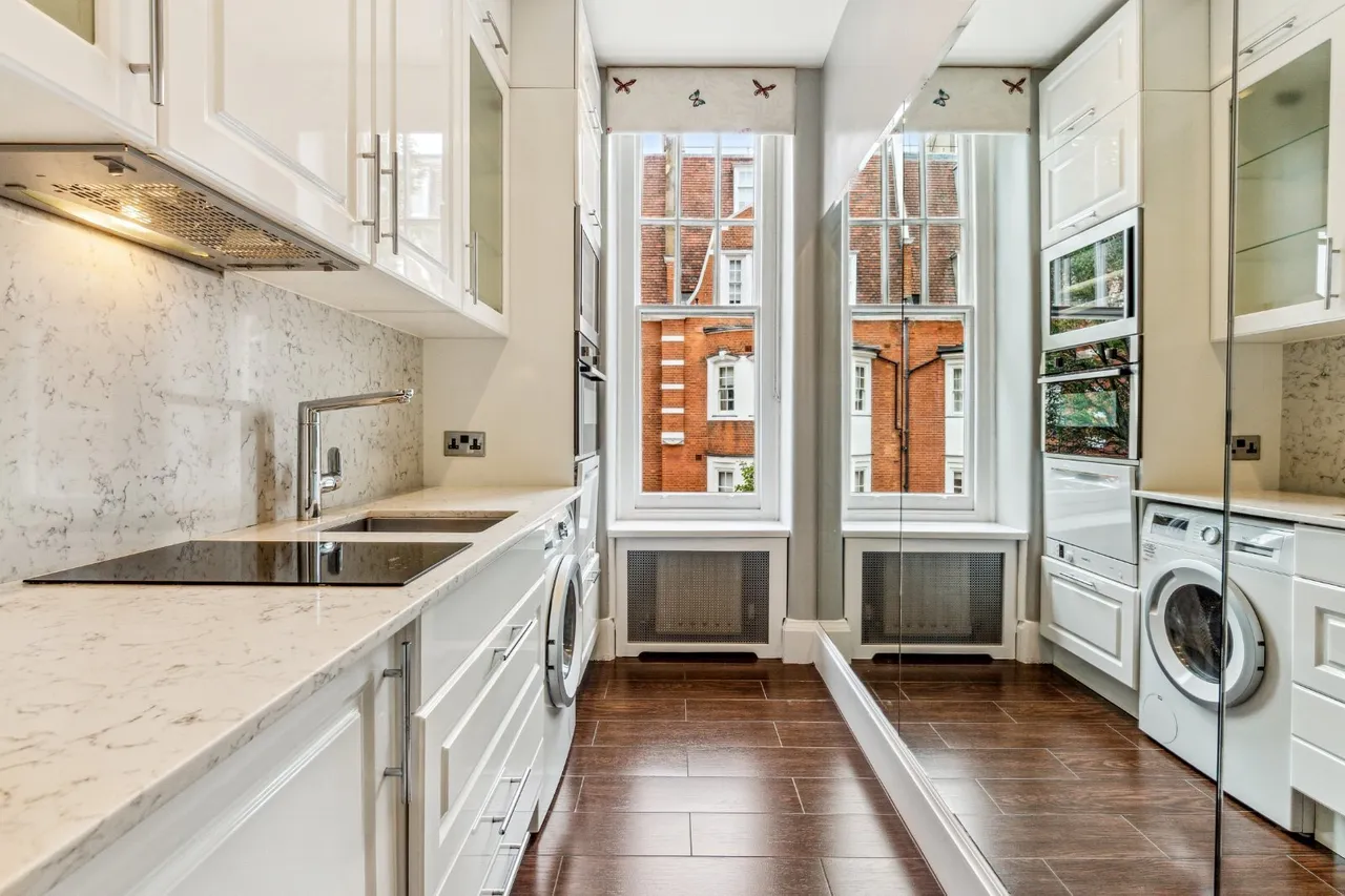 Sloane Court West, Chelsea, SW3, photo 3