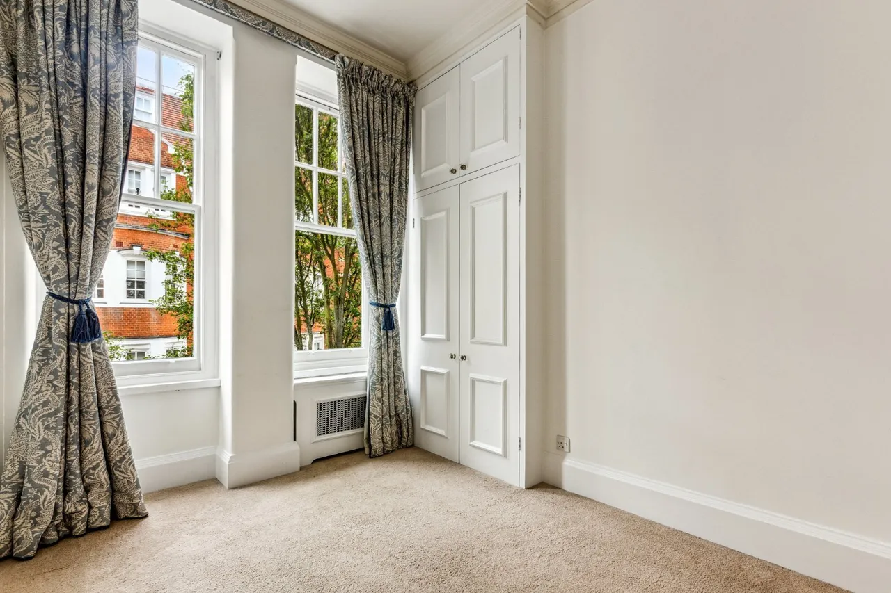 Sloane Court West, Chelsea, SW3, photo 12