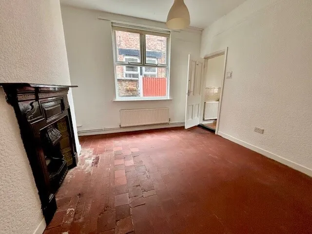 Cardwell Road, L19, photo 5
