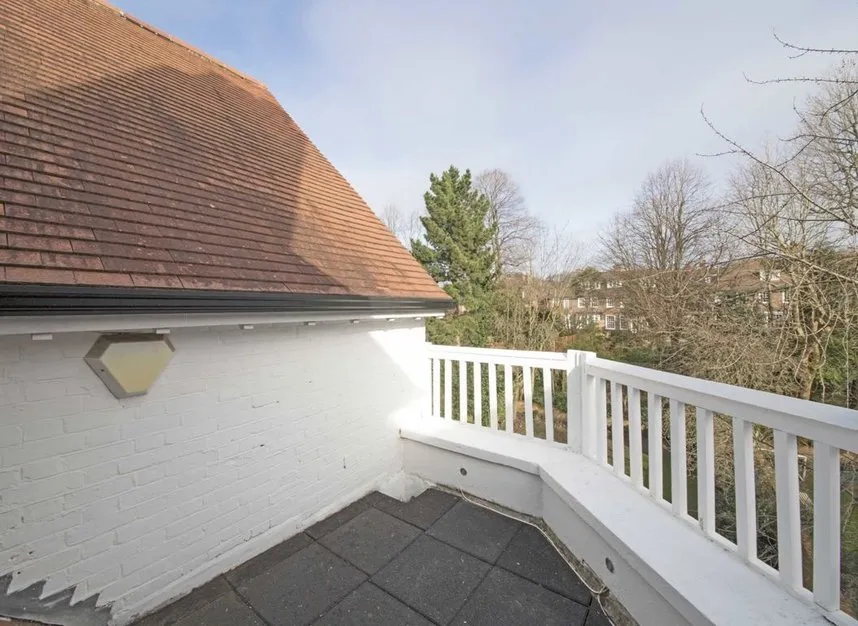 Bracknell Gardens, Hampstead, NW3, photo 8