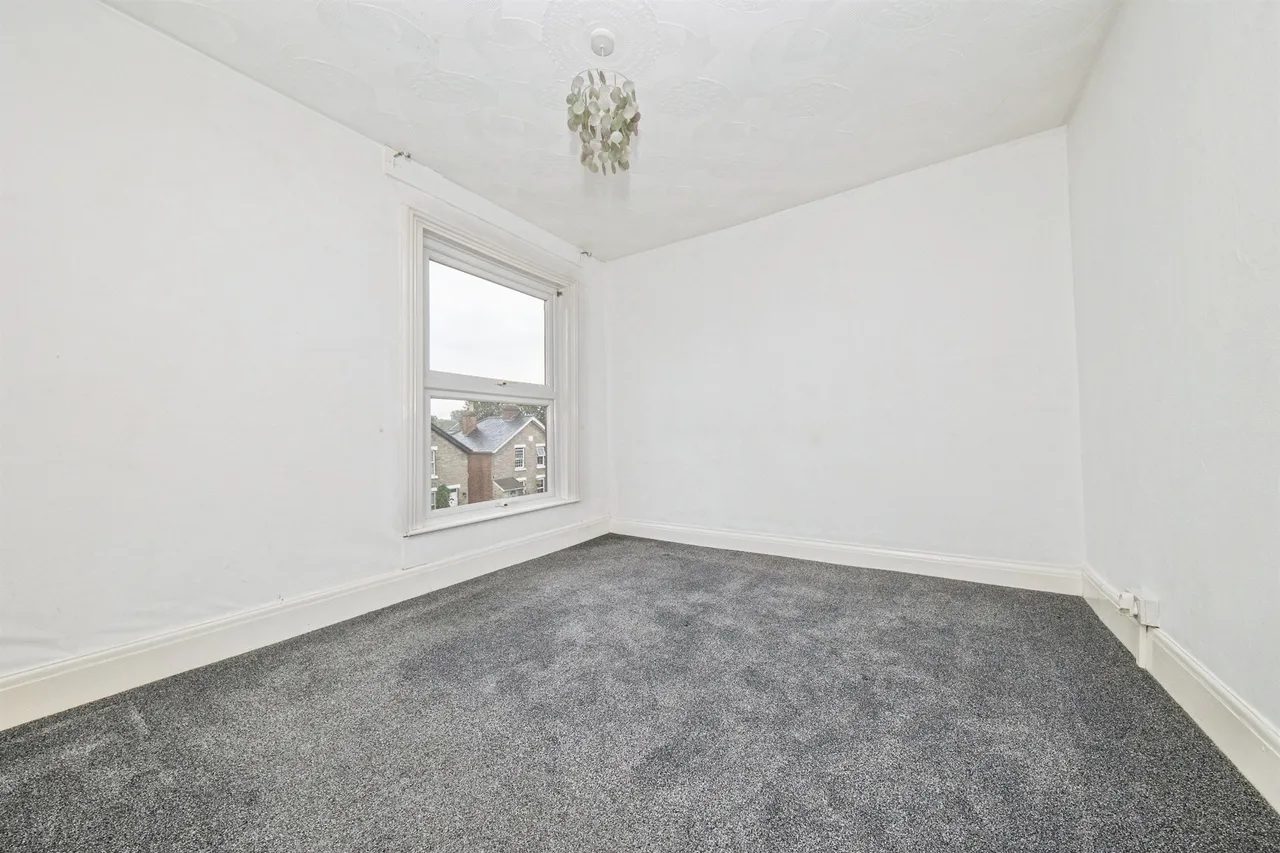 Pownall Crescent, Colchester, photo 11