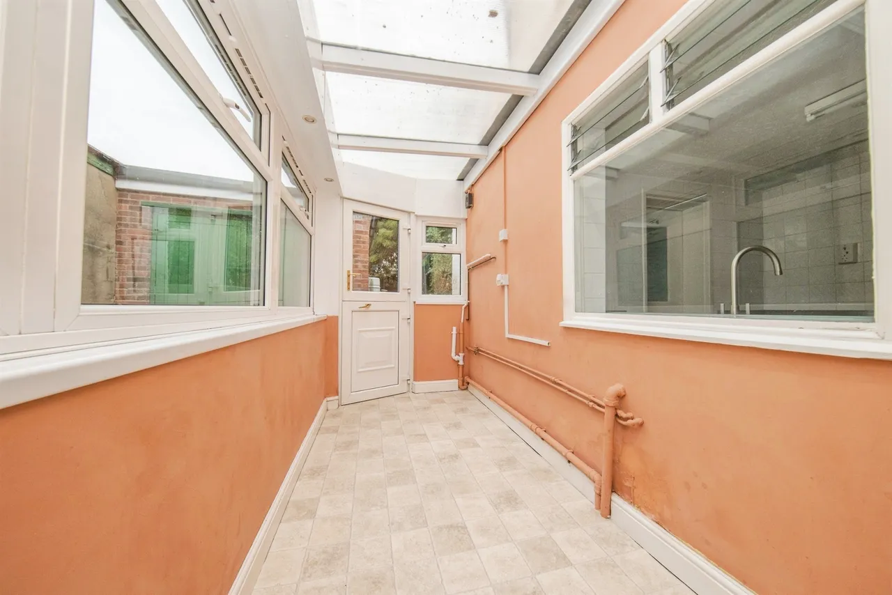 Pownall Crescent, Colchester, photo 9