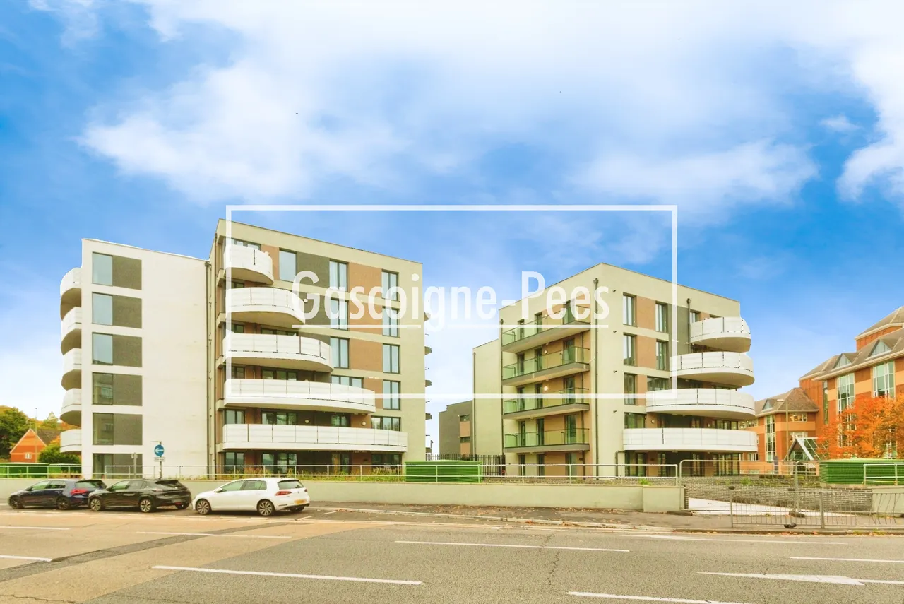 1 bed flat to rent, Farnborough, GU14
