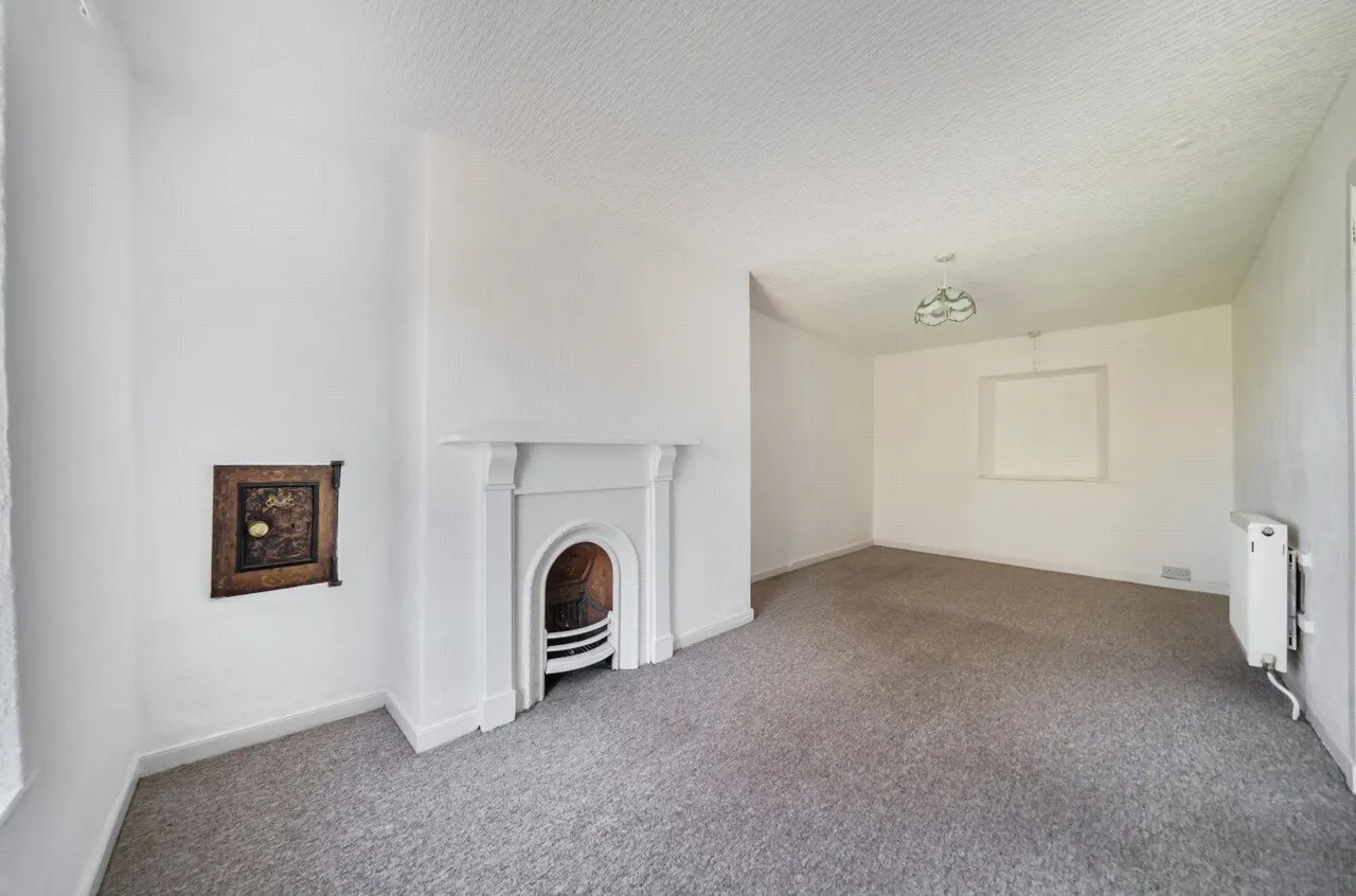 Cefn Gorwydd, Llangammarch Wells, Powys, LD4 4DN, photo 13