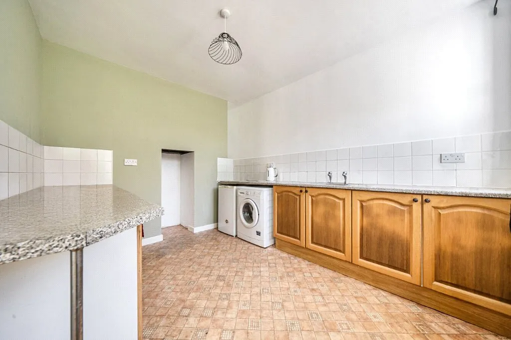 Cefn Gorwydd, Llangammarch Wells, Powys, LD4 4DN, photo 4