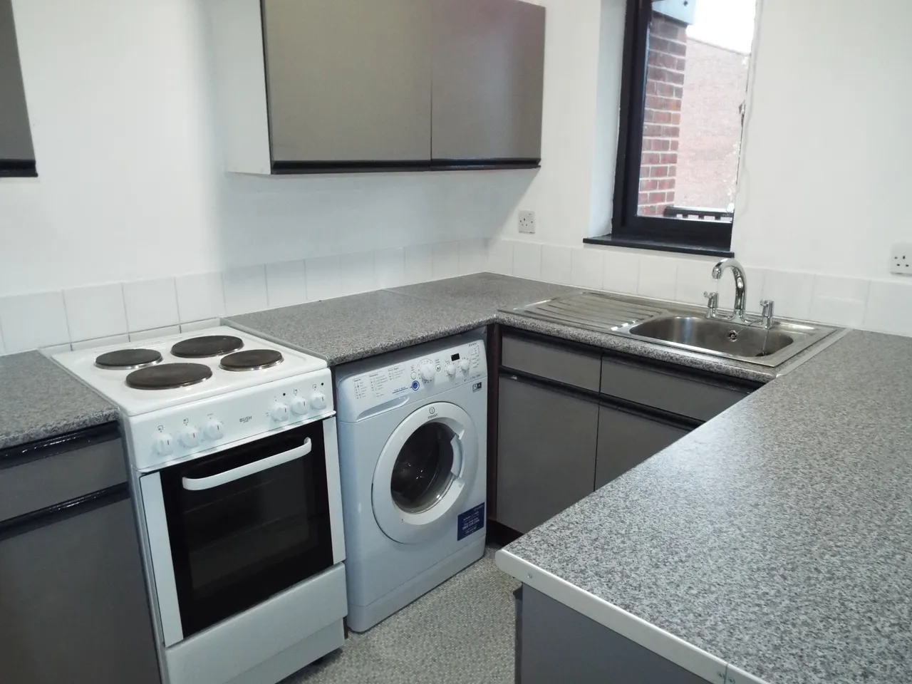 flat to rent — Castle Gardens, NG7 1HH