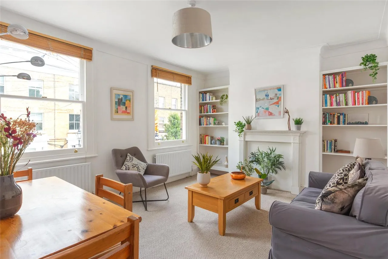 2 bed flat for sale — Oakden Street, London, SE11