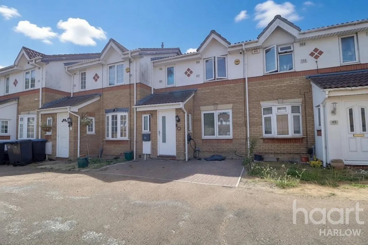 Pytt Field, Harlow, CM17, photo 19