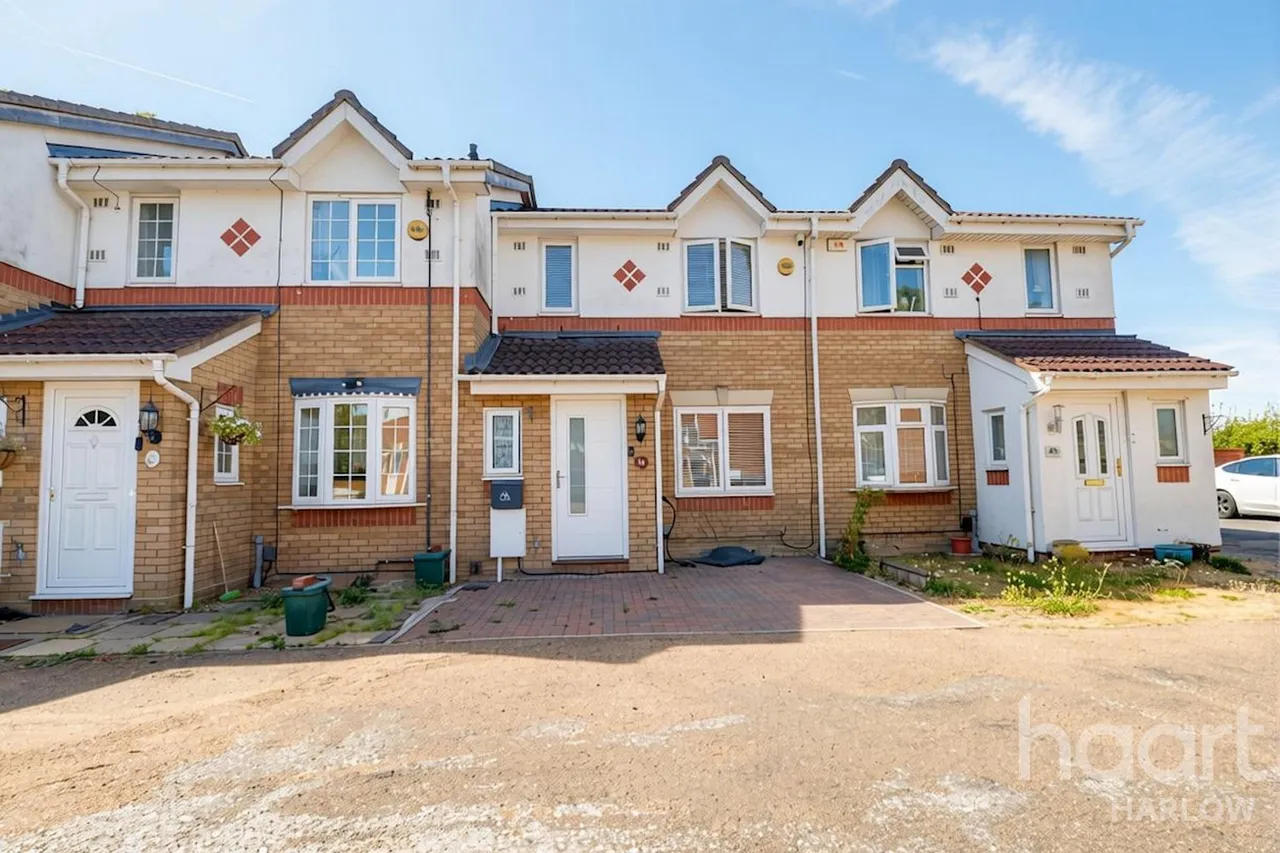 3 bed house for sale, Pytt Field, Harlow, CM17