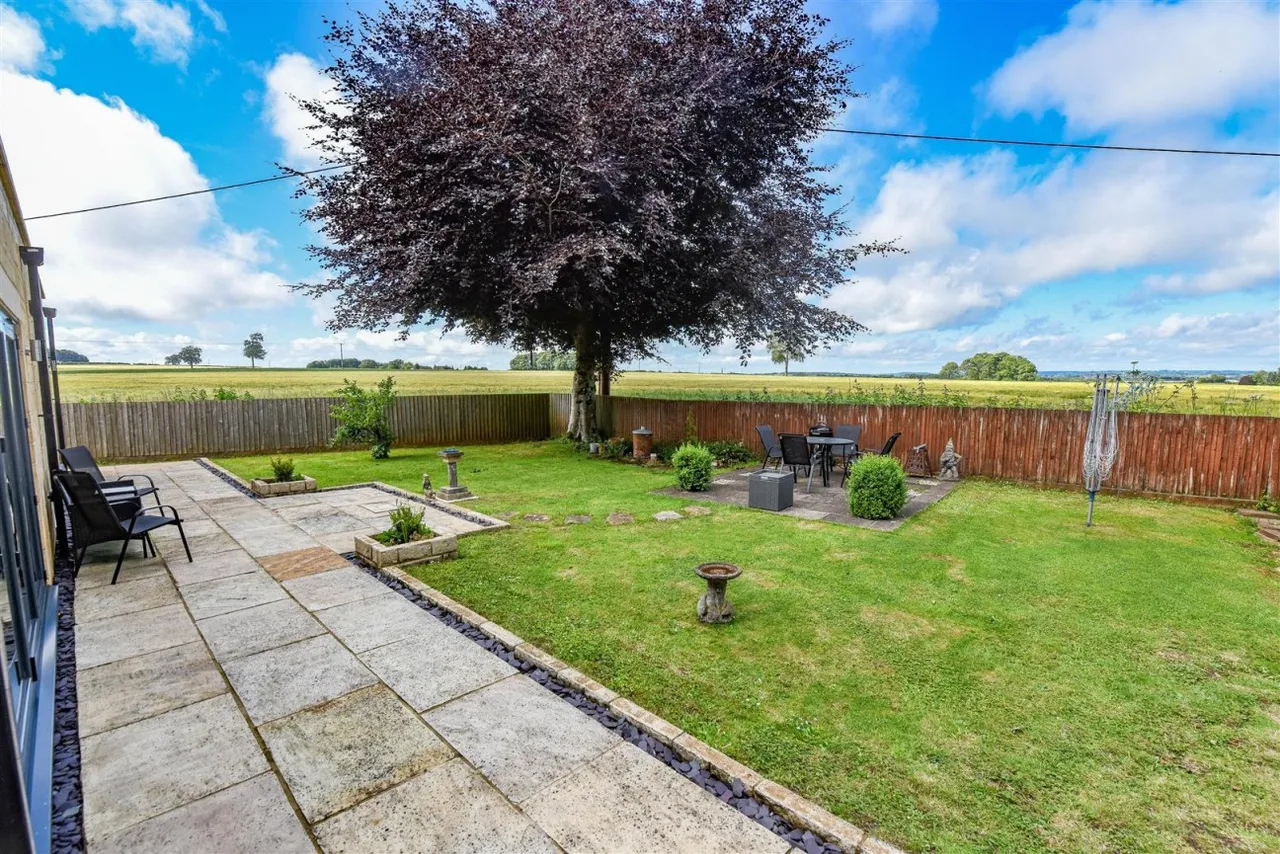 Kingscote, Tetbury, GL8, photo 29