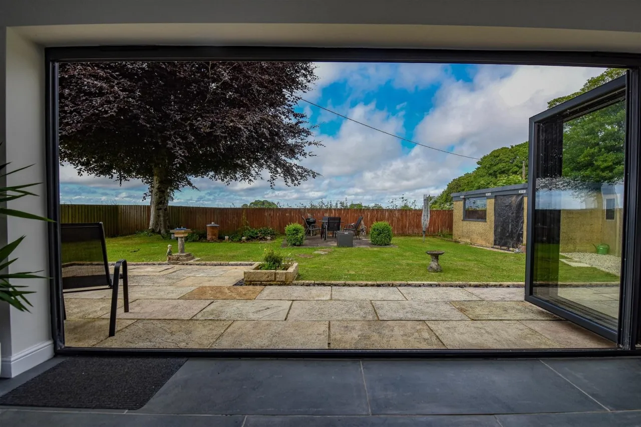 Kingscote, Tetbury, GL8, photo 5