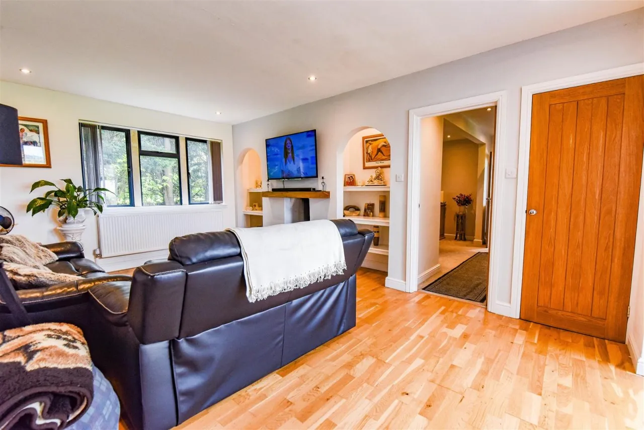 Kingscote, Tetbury, GL8, photo 26