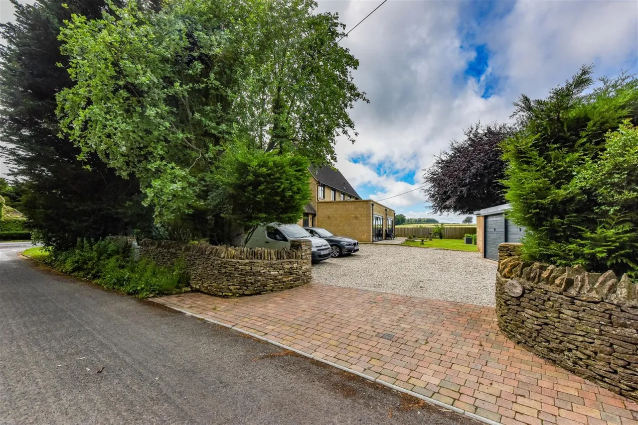 Kingscote, Tetbury, GL8, photo 38
